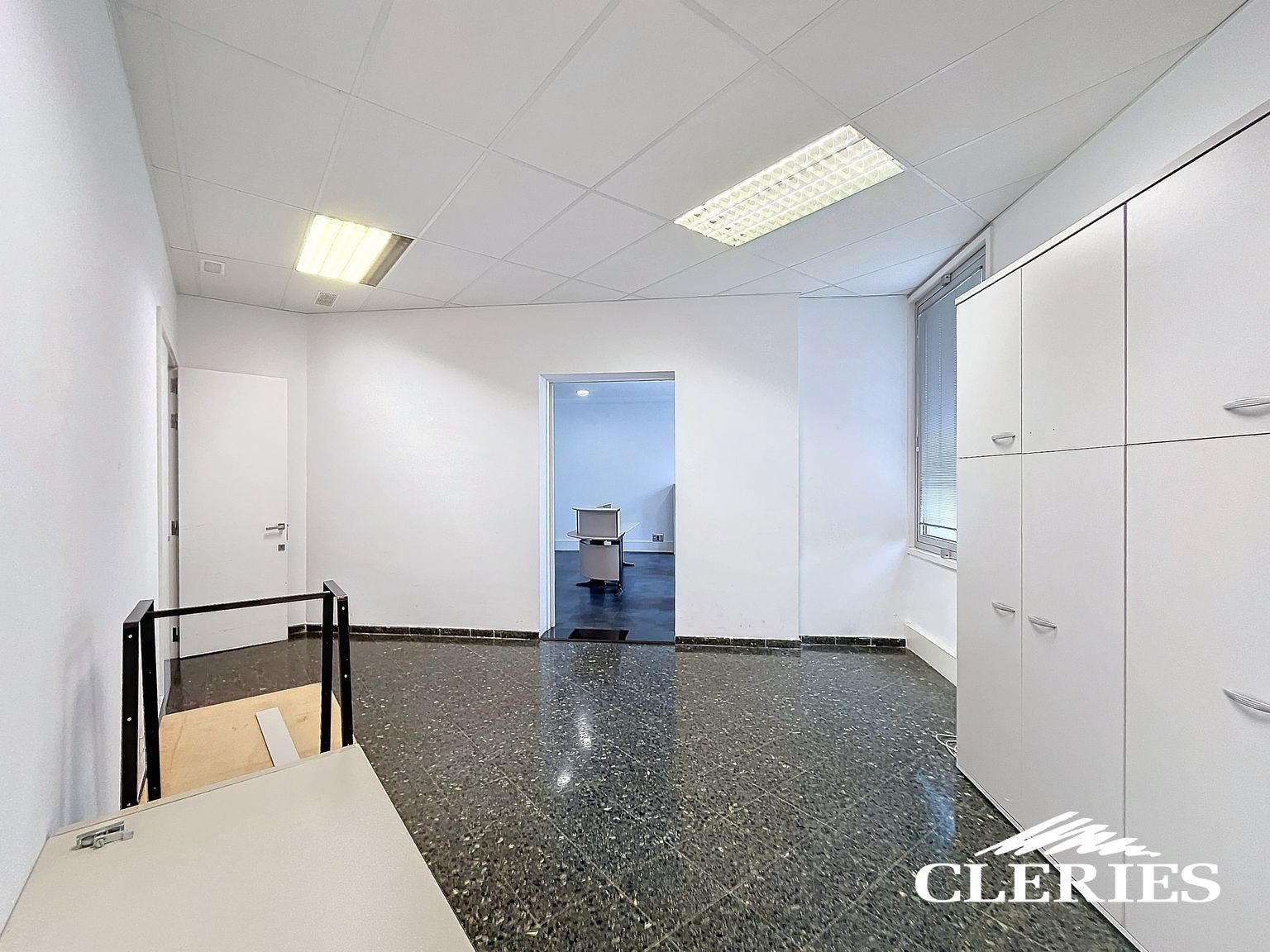 /RealEstateImages/6603/Oficinas_Alquiler_SagradaFamilia_Barcelona_17 [Resolucion de Escritorio].jpg